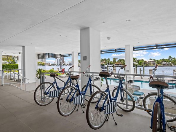 435 Bayshore Dr PH3, Fort Lauderdale FL 33304