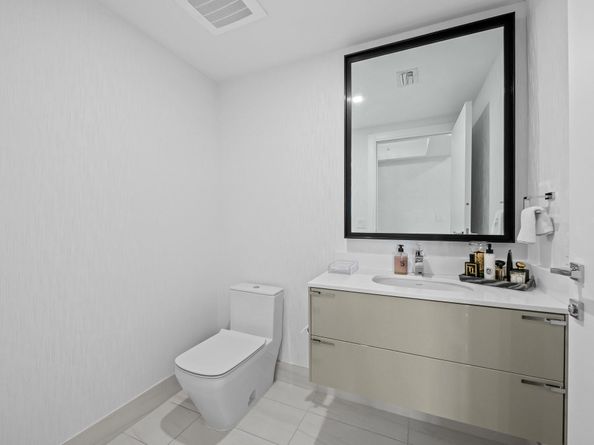 435 Bayshore Dr PH3, Fort Lauderdale FL 33304