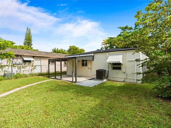 1946 Rodman St, Hollywood FL 33020