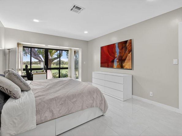 1731 Presidential Way C203, West Palm Beach FL 33401