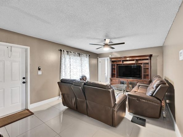 7817 SW 6th Ct, North Lauderdale FL 33068