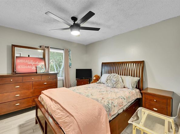 7817 SW 6th Ct, North Lauderdale FL 33068