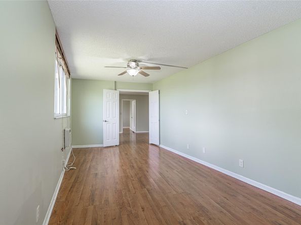 9720 S Hollybrook Lake Dr 205, Pembroke Pines FL 33025