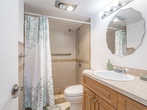 9720 S Hollybrook Lake Dr 205, Pembroke Pines FL 33025