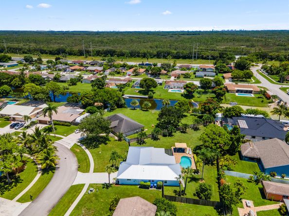 116 Santa Monica Avenue, Royal Palm Beach FL 33411