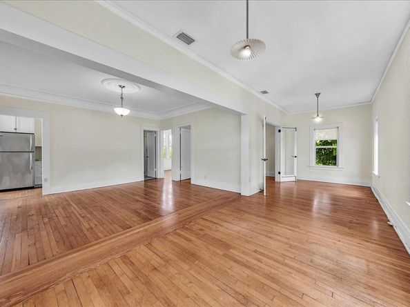 1573 NE 33rd St, Oakland Park FL 33334