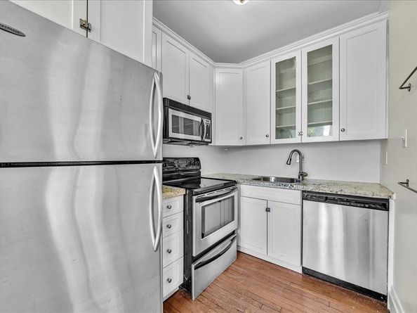 1573 NE 33rd St, Oakland Park FL 33334