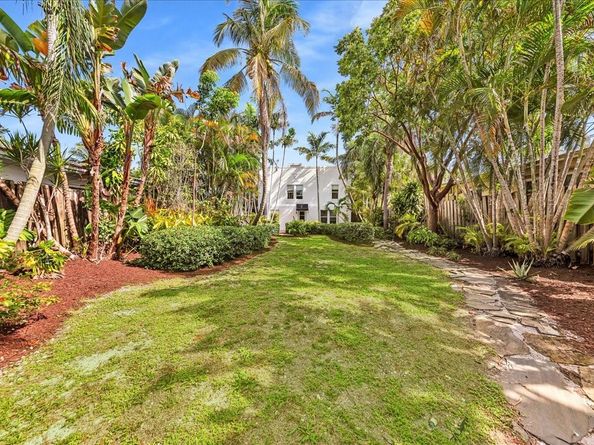 1573 NE 33rd St, Oakland Park FL 33334