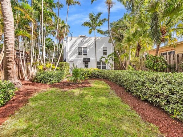 1573 NE 33rd St, Oakland Park FL 33334