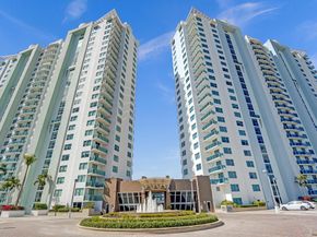 2641 N Flamingo Rd 2105n, Sunrise FL 33323