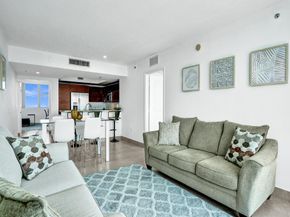 2641 N Flamingo Rd 2105n, Sunrise FL 33323