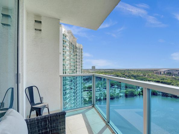 2641 N Flamingo Rd 2105n, Sunrise FL 33323