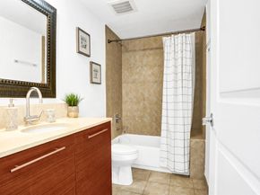 2641 N Flamingo Rd 2105n, Sunrise FL 33323