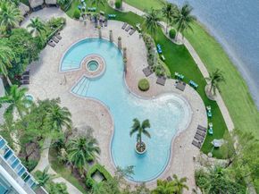 2641 N Flamingo Rd 2105n, Sunrise FL 33323