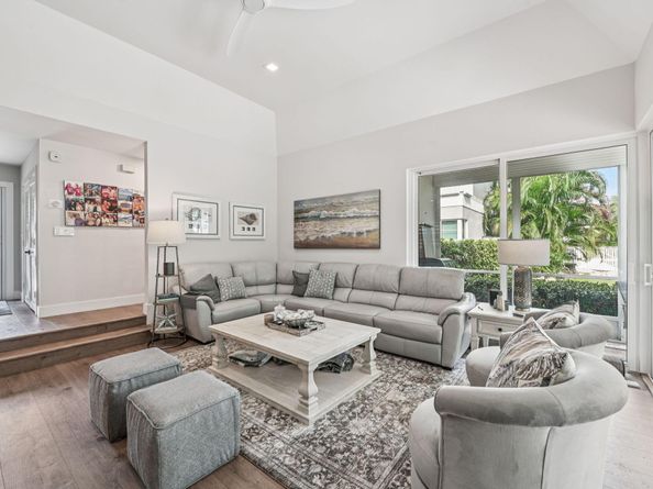 660 Forsyth Street 7, Boca Raton FL 33487
