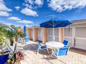 2220 NE 68th 1005, Fort Lauderdale FL 33308