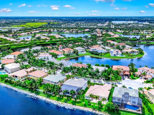 2807 Pillsbury Way, Wellington FL 33414