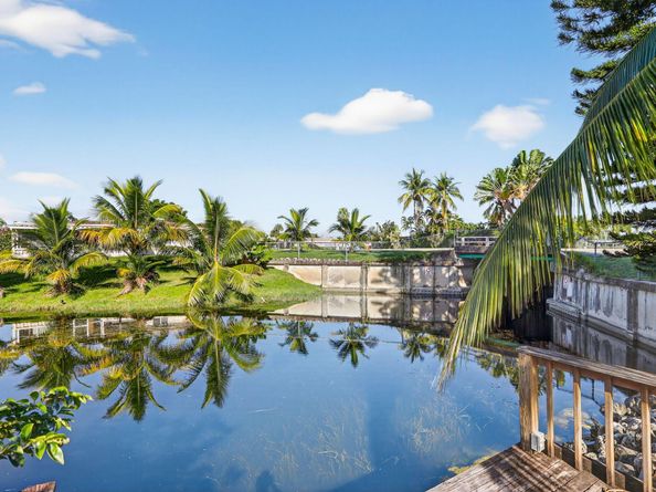 1190 NW 69th Avenue, Margate FL 33063