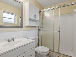 1190 NW 69th Avenue, Margate FL 33063