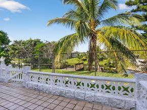 1190 NW 69th Avenue, Margate FL 33063