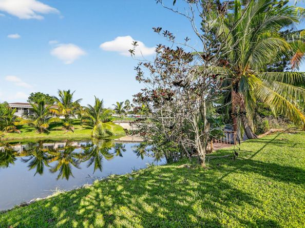 1190 NW 69th Avenue, Margate FL 33063