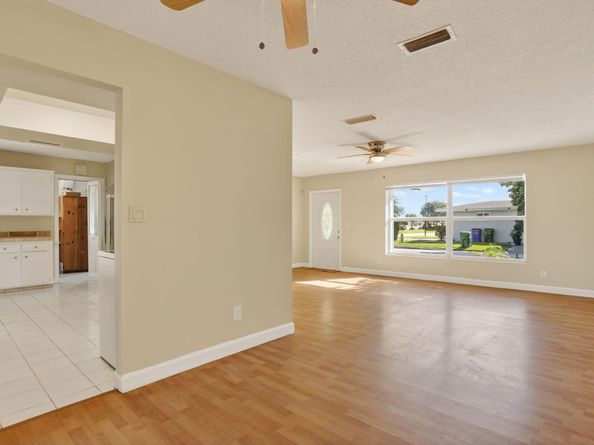 1190 NW 69th Avenue, Margate FL 33063