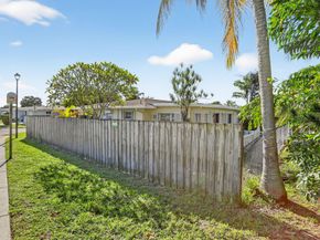 1190 NW 69th Avenue, Margate FL 33063