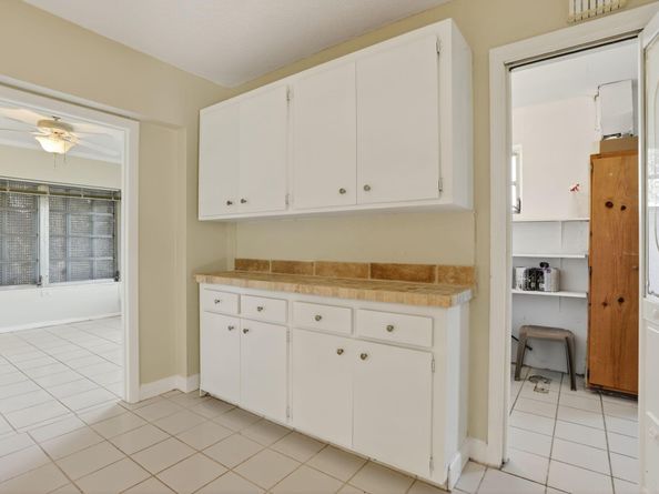 1190 NW 69th Avenue, Margate FL 33063