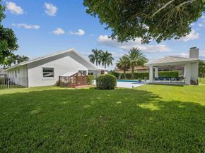 15900 Meadow Wood Drive, Wellington FL 33414