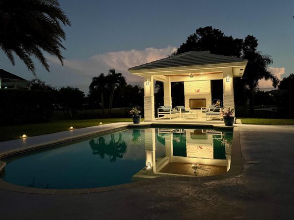 15900 Meadow Wood Drive, Wellington FL 33414