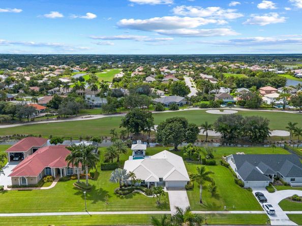 15900 Meadow Wood Drive, Wellington FL 33414