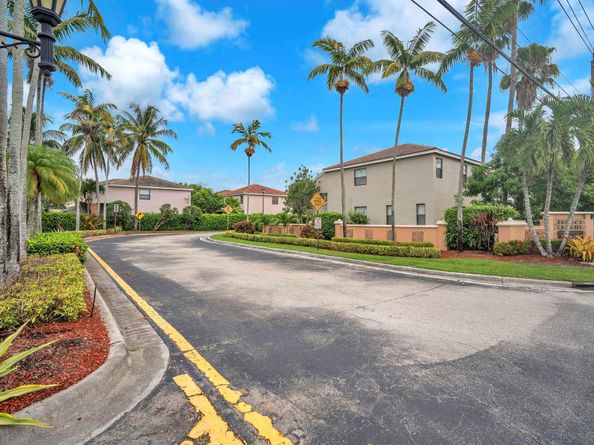 3471 NW 112th Ave, Coral Springs FL 33065
