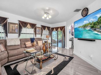 3471 NW 112th Ave