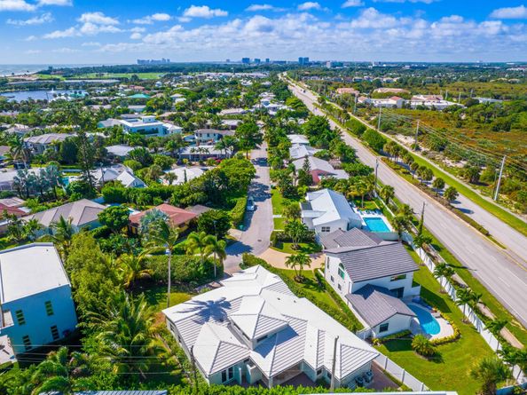 471 N Juno Lane, Juno Beach FL 33408