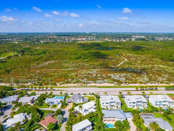 471 N Juno Lane, Juno Beach FL 33408