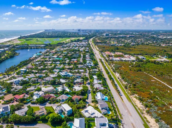 471 N Juno Lane, Juno Beach FL 33408