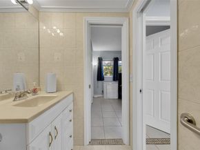 4627 Bougainvilla Dr 1A, Lauderdale By The Sea FL 33308