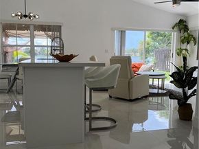 6354 Buena Vista Dr, Margate FL 33063