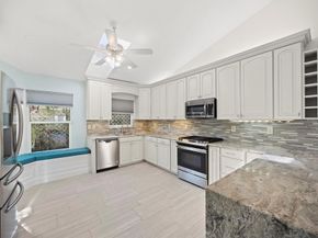 122 Eagleton Lane, Palm Beach Gardens FL 33418