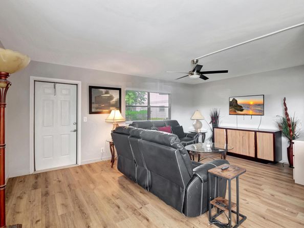 195 Monaco E 195, Delray Beach FL 33446