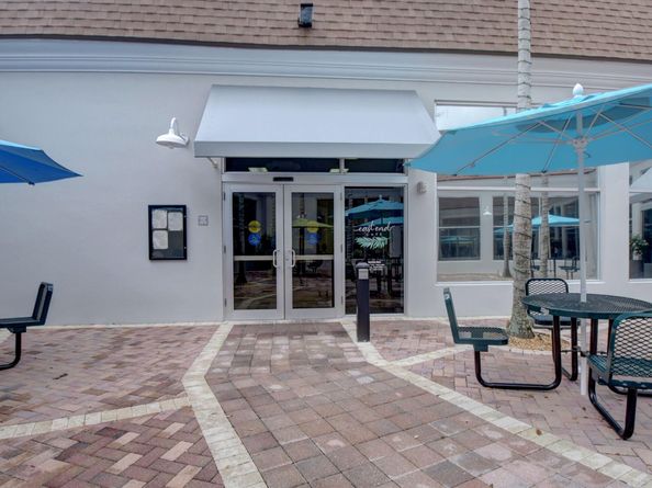 195 Monaco E 195, Delray Beach FL 33446