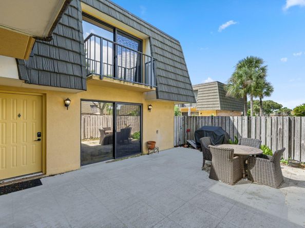 1023 10th Way, West Palm Beach FL 33407