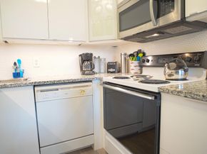 240 Windsor K, West Palm Beach FL 33417