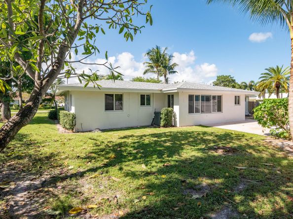 7504 Pine Tree Lane, Lake Clarke Shores FL 33406