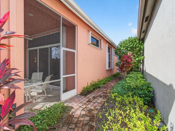 11612 Green Golf Lane, Boynton Beach FL 33437