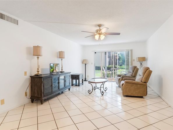 2201 W Lucaya Bnd A1, Coconut Creek FL 33066