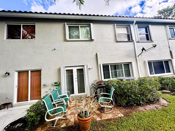 745 NW 132nd Ter 745, Plantation FL 33325