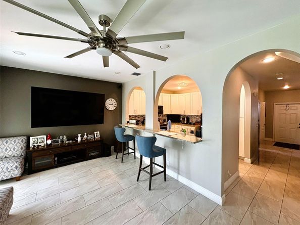 745 NW 132nd Ter 745, Plantation FL 33325