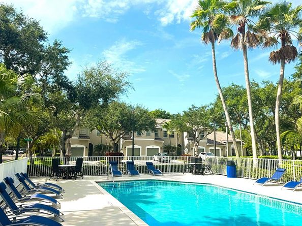 745 NW 132nd Ter 745, Plantation FL 33325