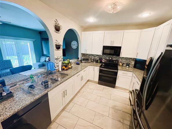 745 NW 132nd Ter 745, Plantation FL 33325